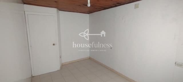 6 bedroom Townhouse for sale in Ferrol - € 63,000 (Ref: 9390283)