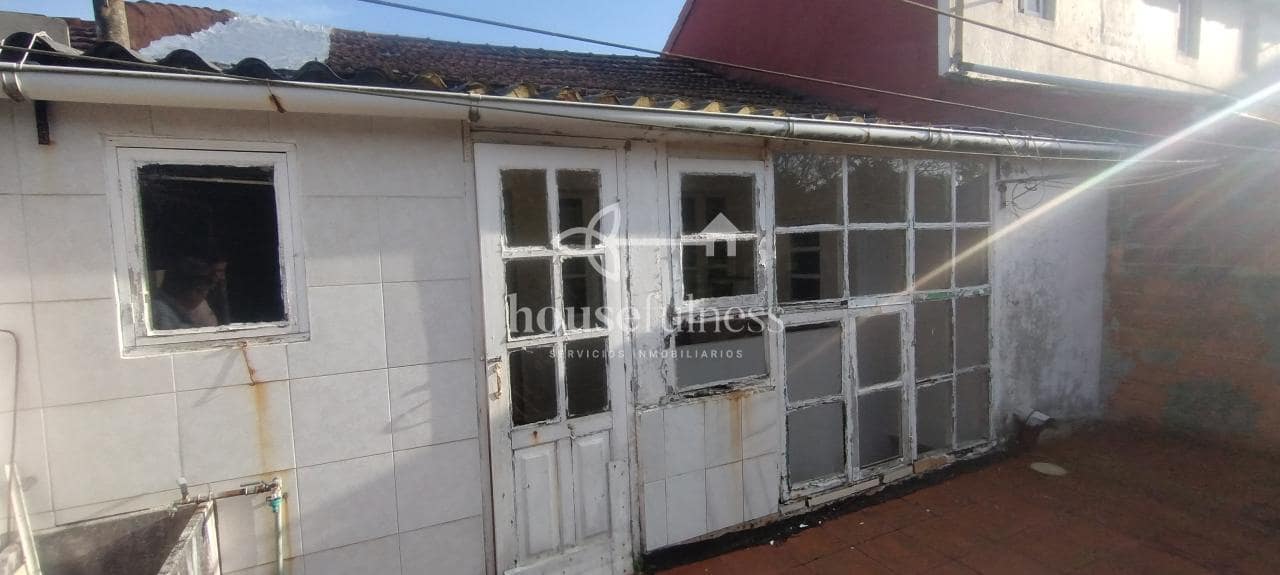 6 soveværelse Byhus til salg i Ferrol - € 63.000 (Ref: 9390283)