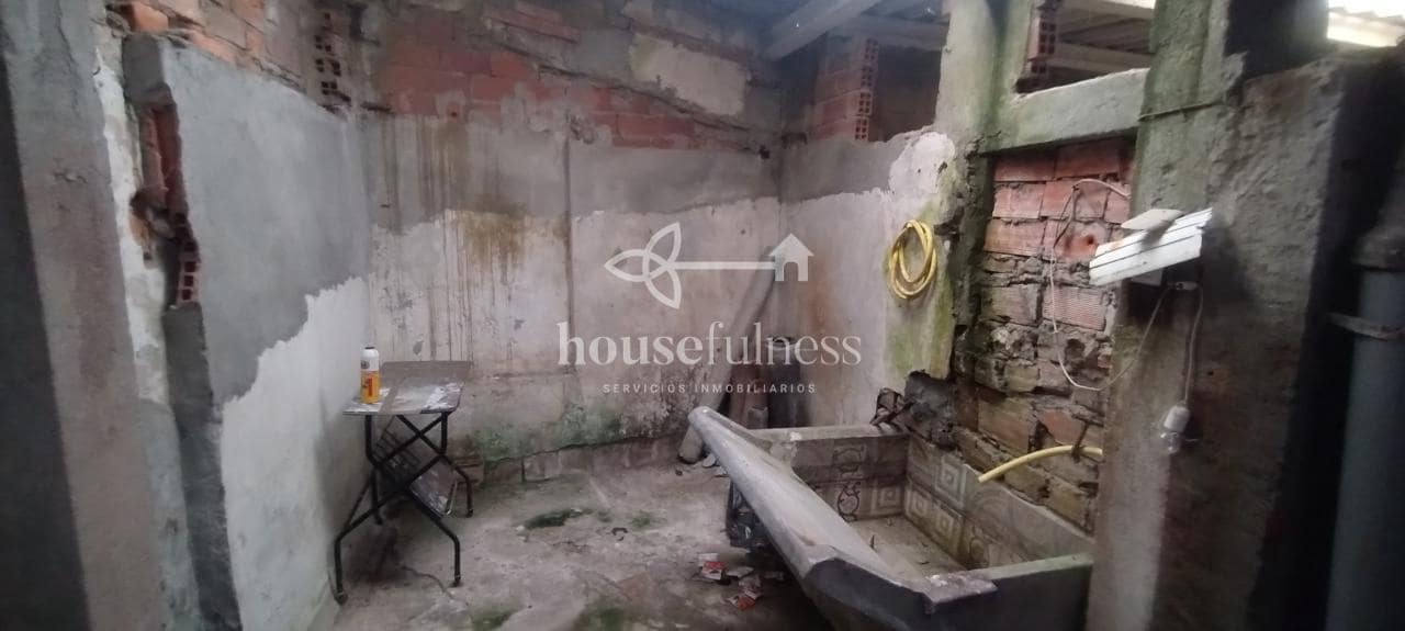 6 soveværelse Byhus til salg i Ferrol - € 63.000 (Ref: 9390283)