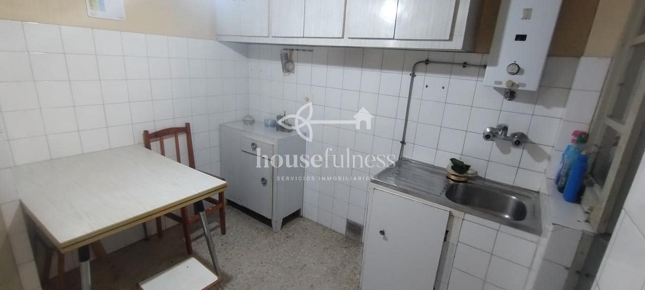 6 soveværelse Byhus til salg i Ferrol - € 63.000 (Ref: 9390283)