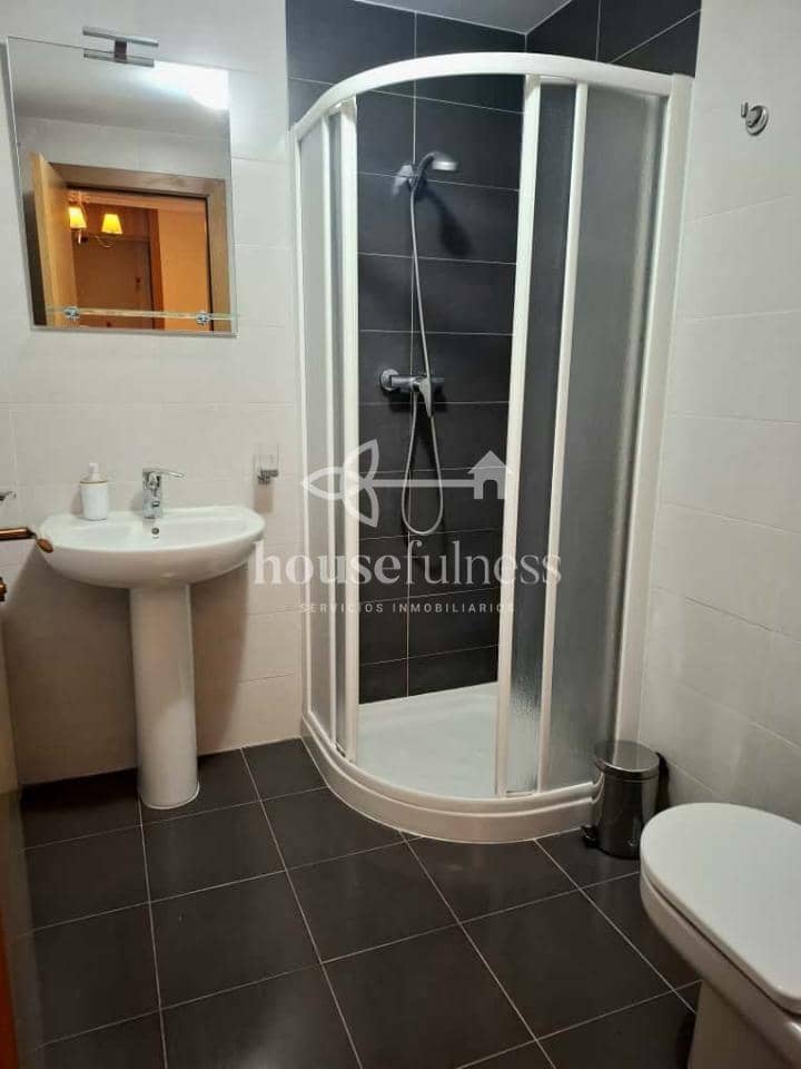 2 Zimmer Wohnung zu vermieten in Naron mit Garage - 650 € (Ref: 9395766)