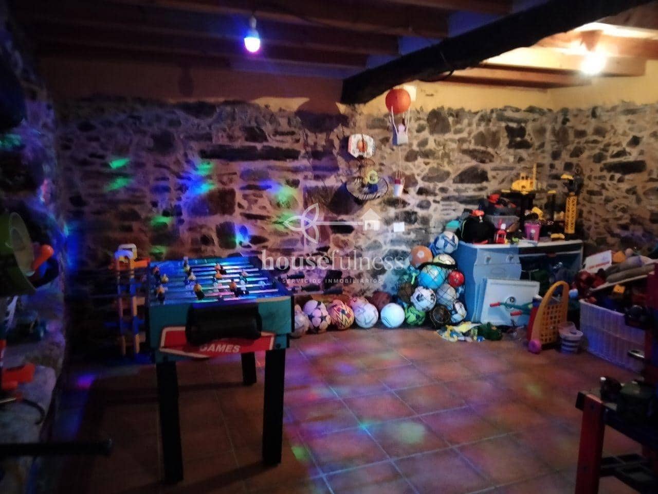 9 sypialnia Willa na sprzedaż w Ferrol - 750 000 € (Ref: 9407924)