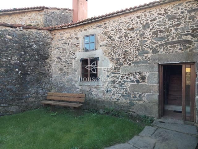 9 soverom Villa til salgs i Ferrol - € 750 000 (Ref: 9407924)