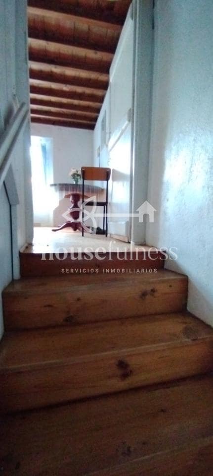 3 bedroom Townhouse for sale in Cerdido with garage - € 65,000 (Ref: 9407925)