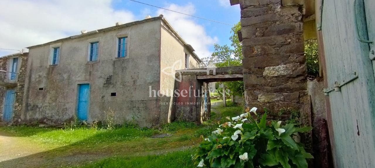 3 bedroom Townhouse for sale in Cerdido with garage - € 65,000 (Ref: 9407925)