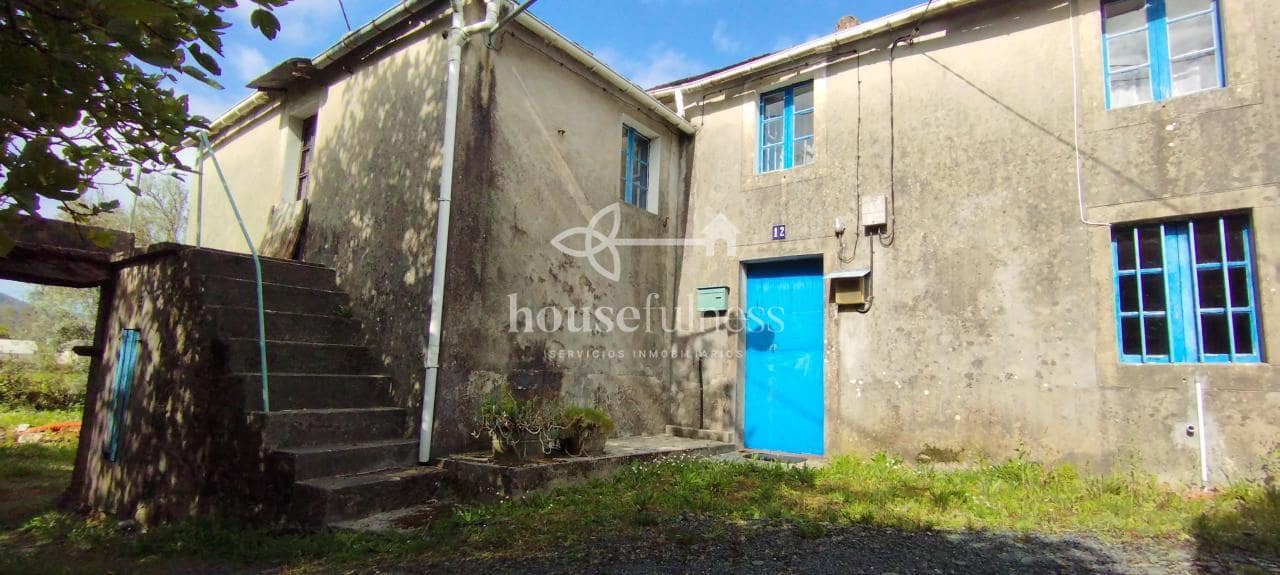 3 bedroom Townhouse for sale in Cerdido with garage - € 65,000 (Ref: 9407925)