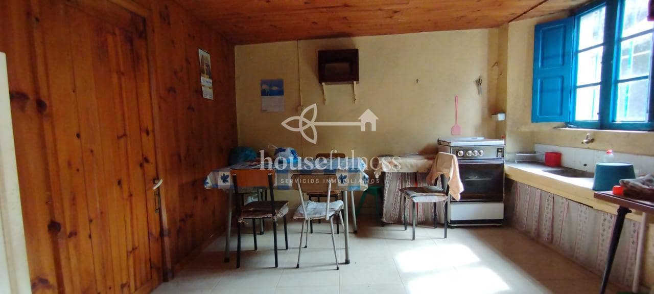 3 bedroom Townhouse for sale in Cerdido with garage - € 65,000 (Ref: 9407925)