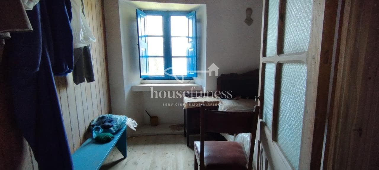 3 bedroom Townhouse for sale in Cerdido with garage - € 65,000 (Ref: 9407925)