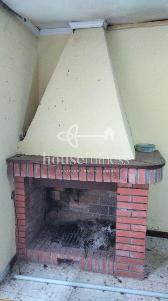 6 quarto Casa em Banda para venda em Vilalba - 70 000 € (Ref: 9410651)
