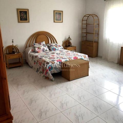 4 sypialnia Willa na sprzedaż w Ferrol - 350 000 € (Ref: 9413719)