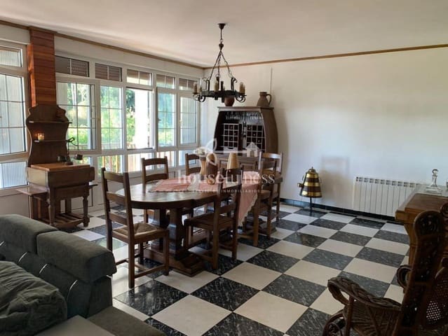 4 sypialnia Willa na sprzedaż w Ferrol - 350 000 € (Ref: 9413719)