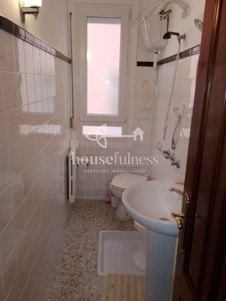 4 slaapkamer Huis te koop in Carino - € 165.000 (Ref: 9465310)