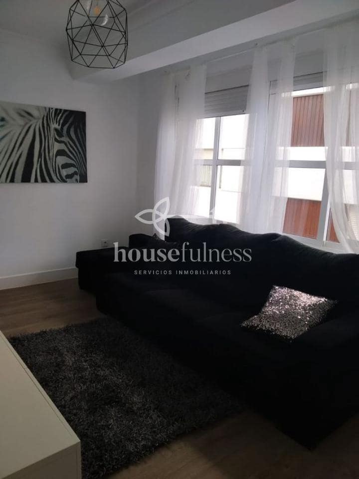 4 Zimmer Wohnung zu vermieten in Ferrol - 750 € (Ref: 9465311)