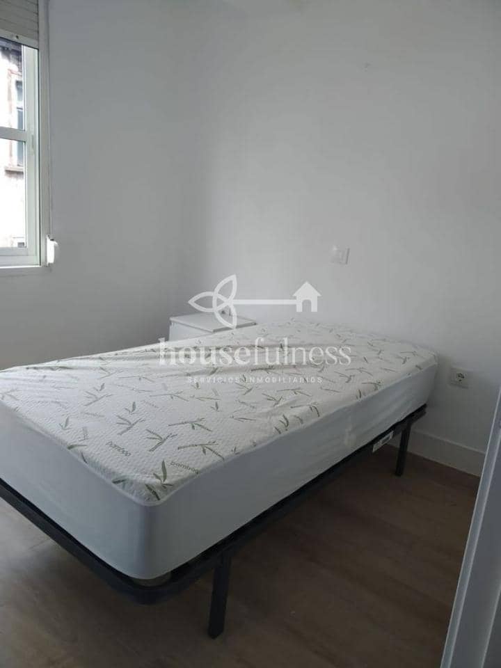 4 Zimmer Wohnung zu vermieten in Ferrol - 750 € (Ref: 9465311)