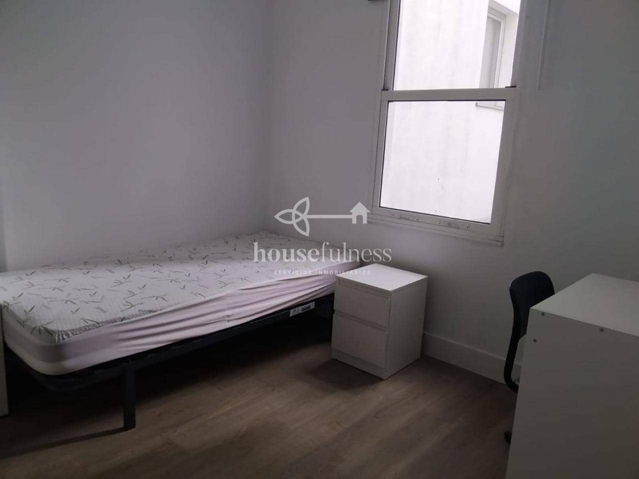 4 Zimmer Wohnung zu vermieten in Ferrol - 750 € (Ref: 9465311)