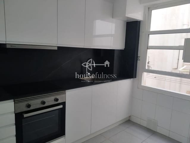 4 Zimmer Wohnung zu vermieten in Ferrol - 750 € (Ref: 9465311)