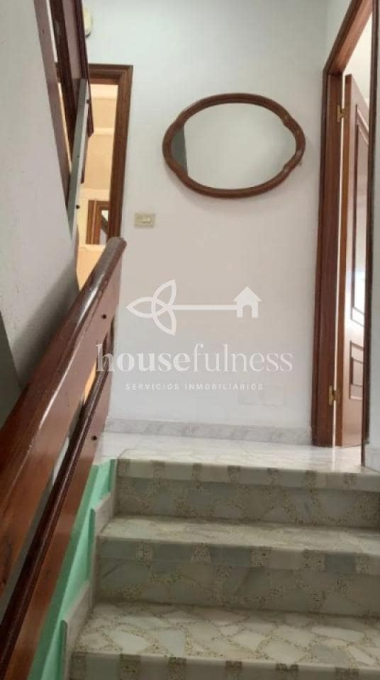 Casa de 6 habitaciones en Fisterra en venta - 170.000 € (Ref: 9470553)