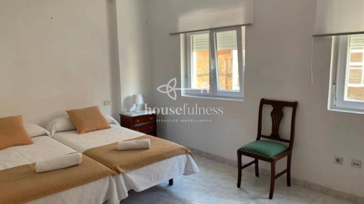 Casa de 6 habitaciones en Fisterra en venta - 170.000 € (Ref: 9470553)