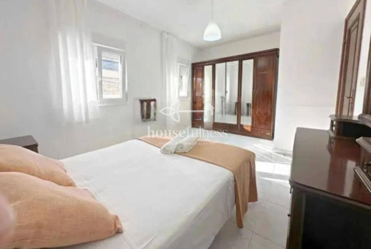 Casa de 6 habitaciones en Fisterra en venta - 170.000 € (Ref: 9470553)