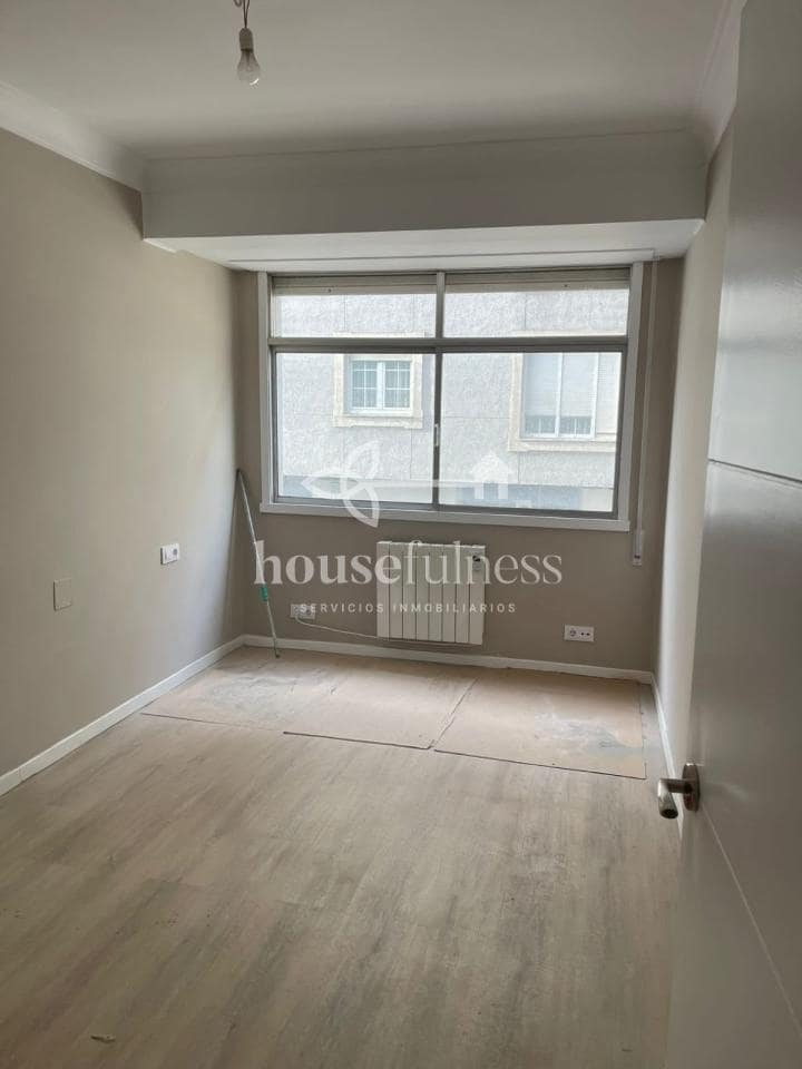 3 bedroom Flat for sale in Ferrol - € 119,000 (Ref: 9488199)