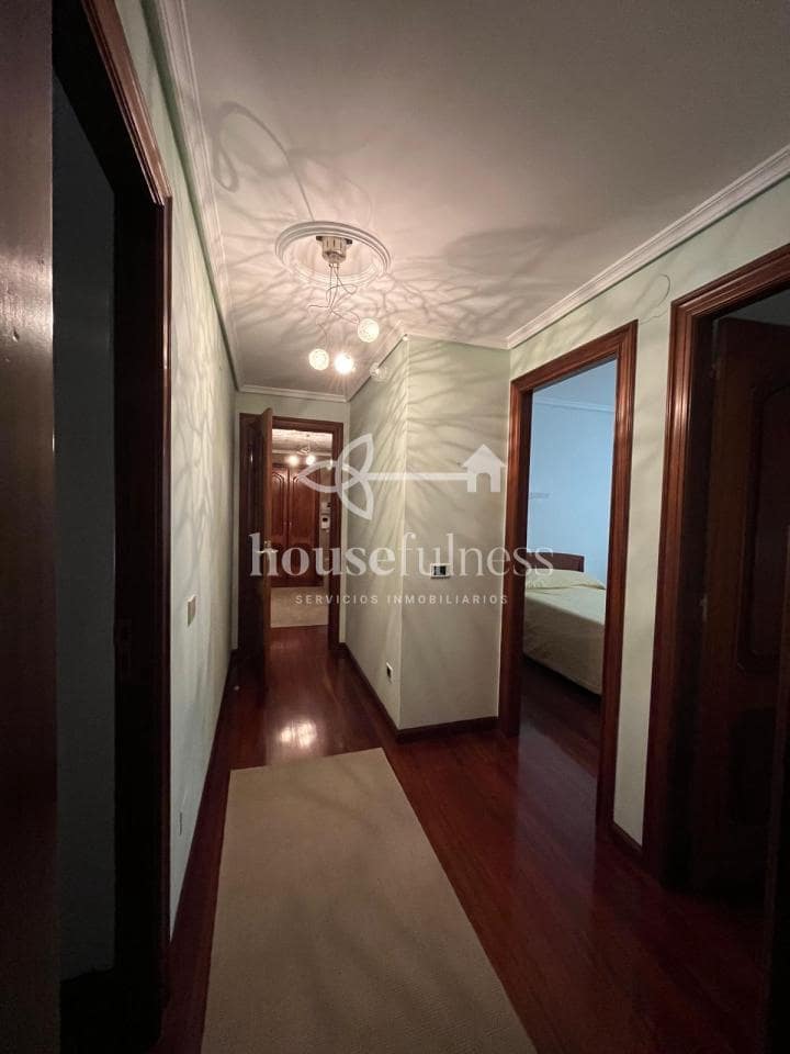 3 bedroom Flat for rent in Ferrol - € 900 (Ref: 9501894)