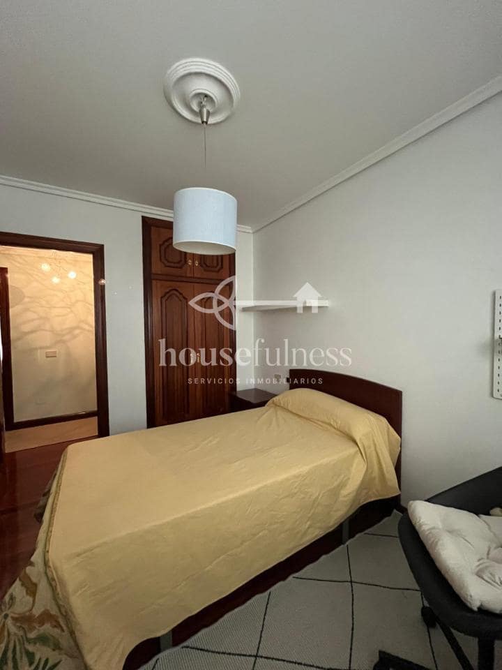 3 bedroom Flat for rent in Ferrol - € 900 (Ref: 9501894)