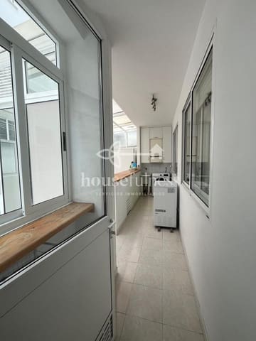 Piso de 3 habitaciones en Ferrol en alquiler - 900 € (Ref: 9501894)