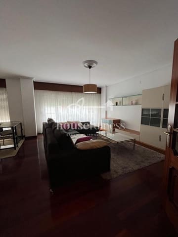 Piso de 3 habitaciones en Ferrol en alquiler - 900 € (Ref: 9501894)