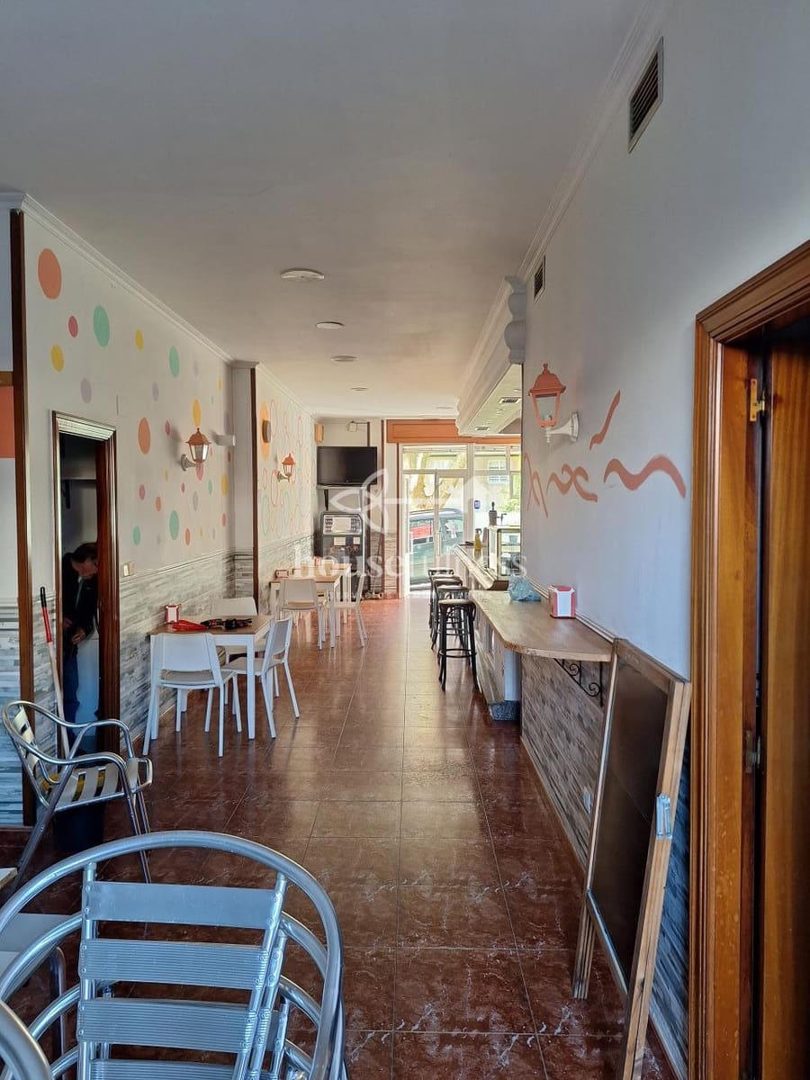 Commercieel te koop in Ferrol - € 80.000 (Ref: 9503914)