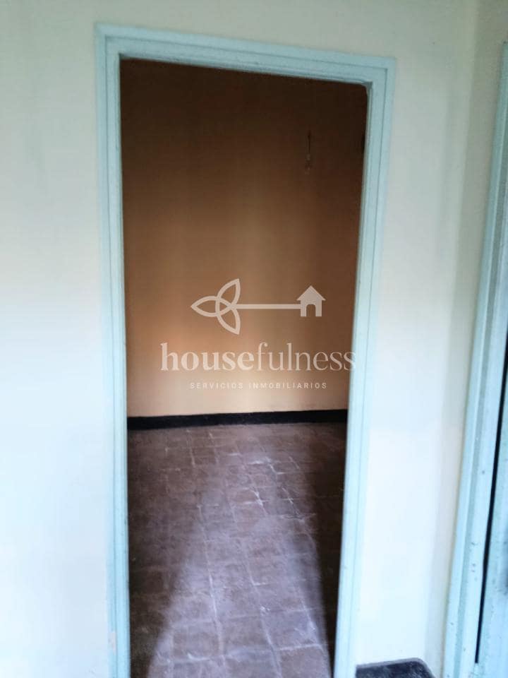 Casa de 7 habitaciones en Ferrol en venta - 169.000 € (Ref: 9518507)