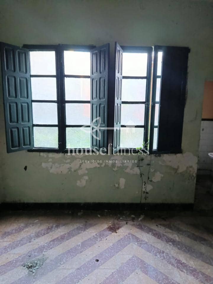 Casa de 7 habitaciones en Ferrol en venta - 169.000 € (Ref: 9518507)
