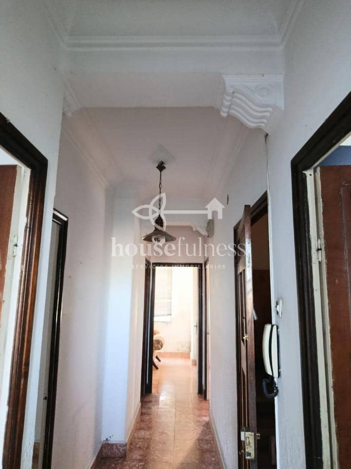 Casa de 7 habitaciones en Ferrol en venta - 169.000 € (Ref: 9518507)
