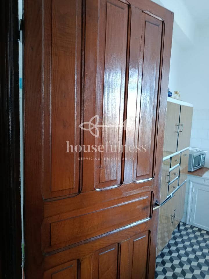 Casa de 7 habitaciones en Ferrol en venta - 169.000 € (Ref: 9518507)