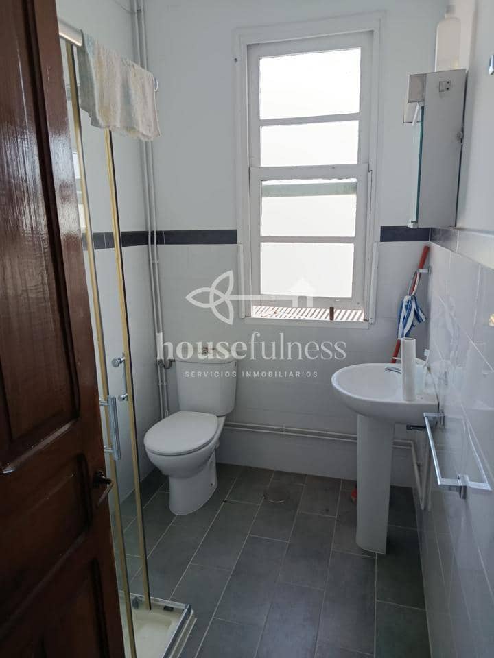 Casa de 7 habitaciones en Ferrol en venta - 169.000 € (Ref: 9518507)