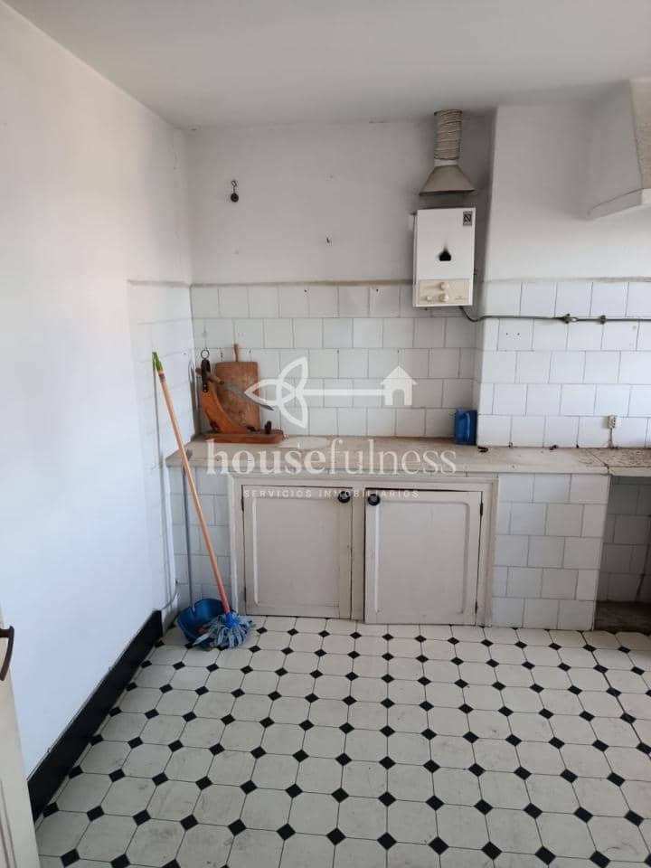 Casa de 7 habitaciones en Ferrol en venta - 169.000 € (Ref: 9518507)