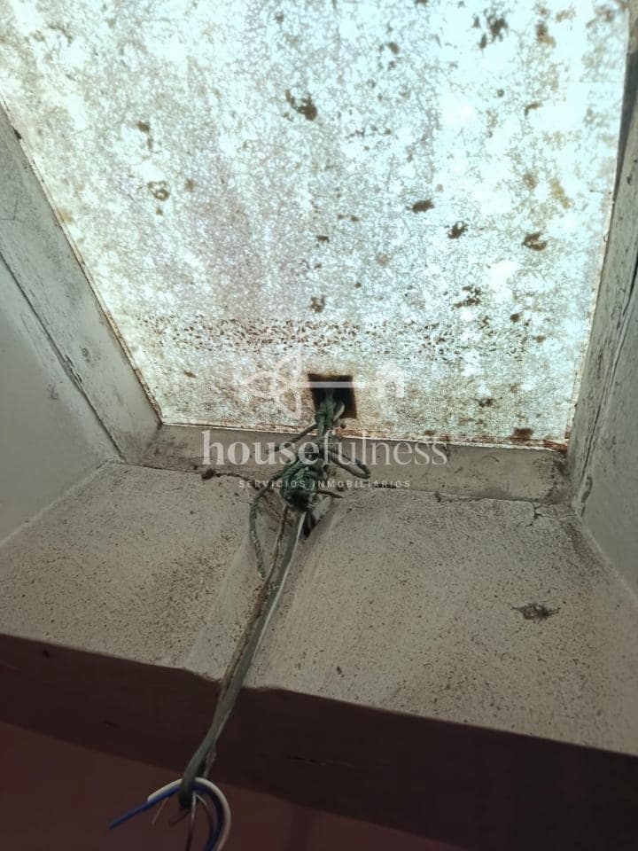 Casa de 7 habitaciones en Ferrol en venta - 169.000 € (Ref: 9518507)