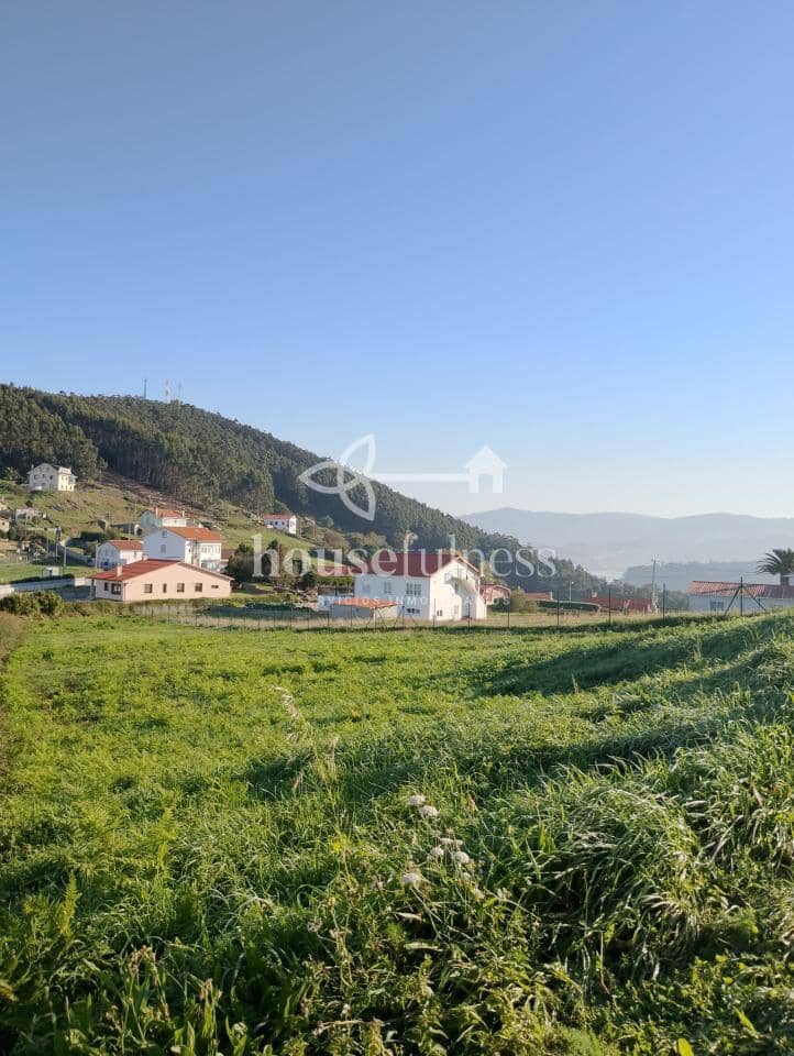 Rakentamaton maa myytävänä paikassa Pantin - 55 000 € (Ref: 9526198)