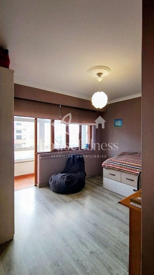 3 slaapkamer Flat te koop in Naron - € 119.000 (Ref: 9550873)