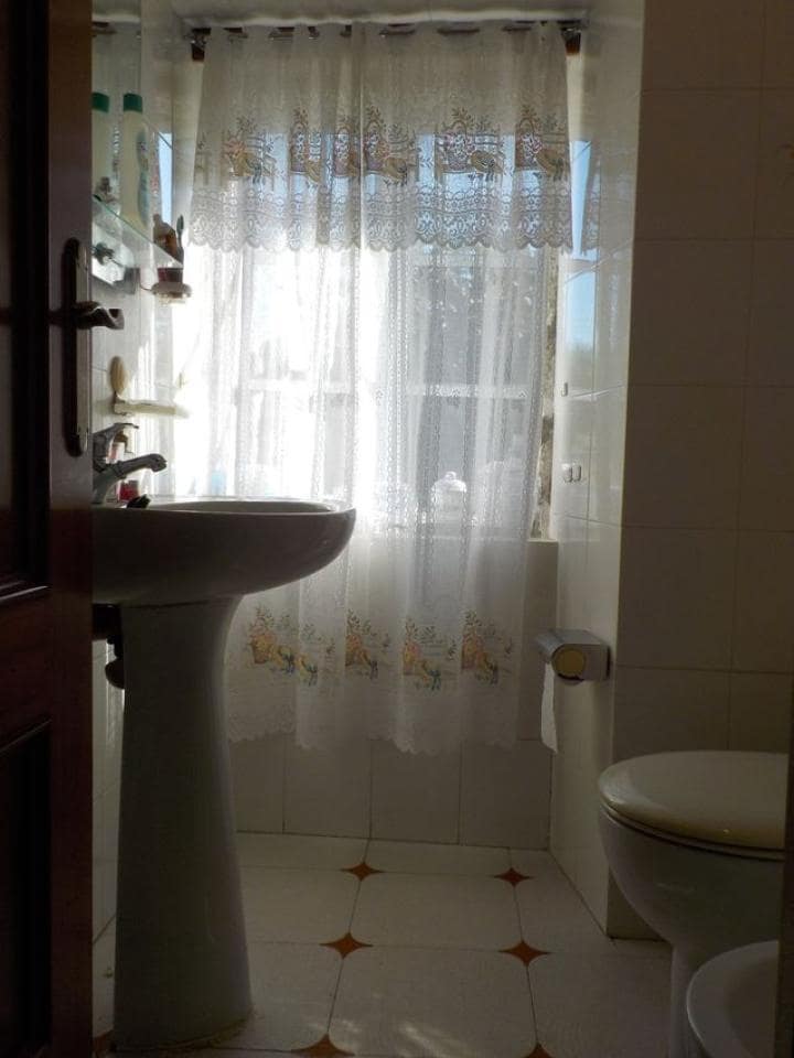 4 quarto Casa em Banda para venda em Naron com garagem - 300 000 € (Ref: 9570407)