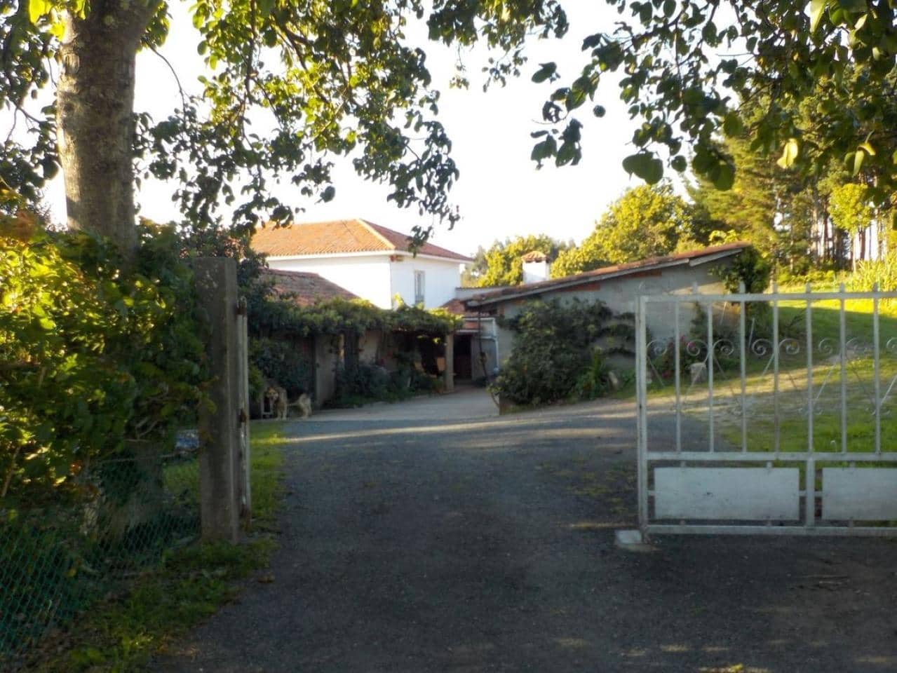 4 quarto Casa em Banda para venda em Naron com garagem - 300 000 € (Ref: 9570407)