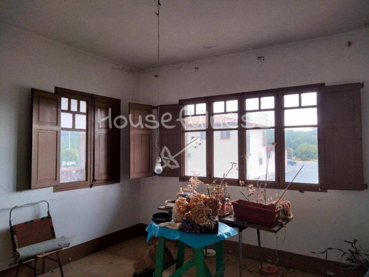 8 sypialnia Willa na sprzedaż w San Sadurnino z garażem - 159 000 € (Ref: 9570408)