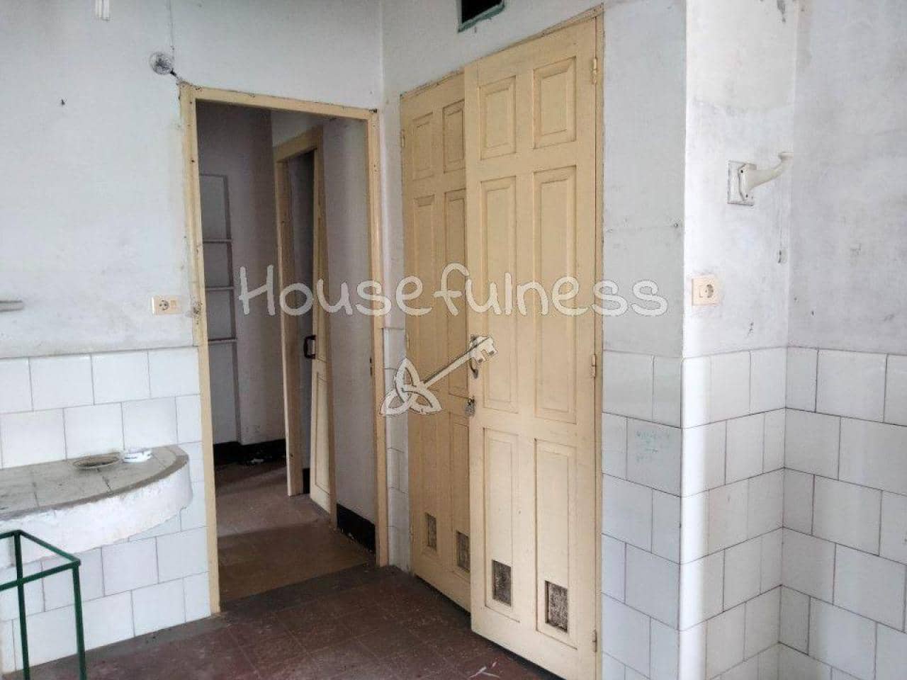 8 sypialnia Willa na sprzedaż w San Sadurnino z garażem - 159 000 € (Ref: 9570408)