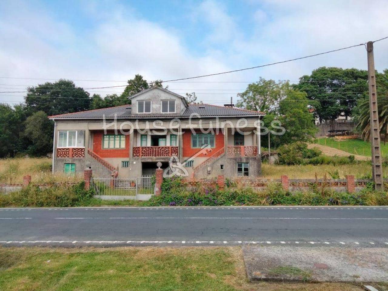 8 sypialnia Willa na sprzedaż w San Sadurnino z garażem - 159 000 € (Ref: 9570408)