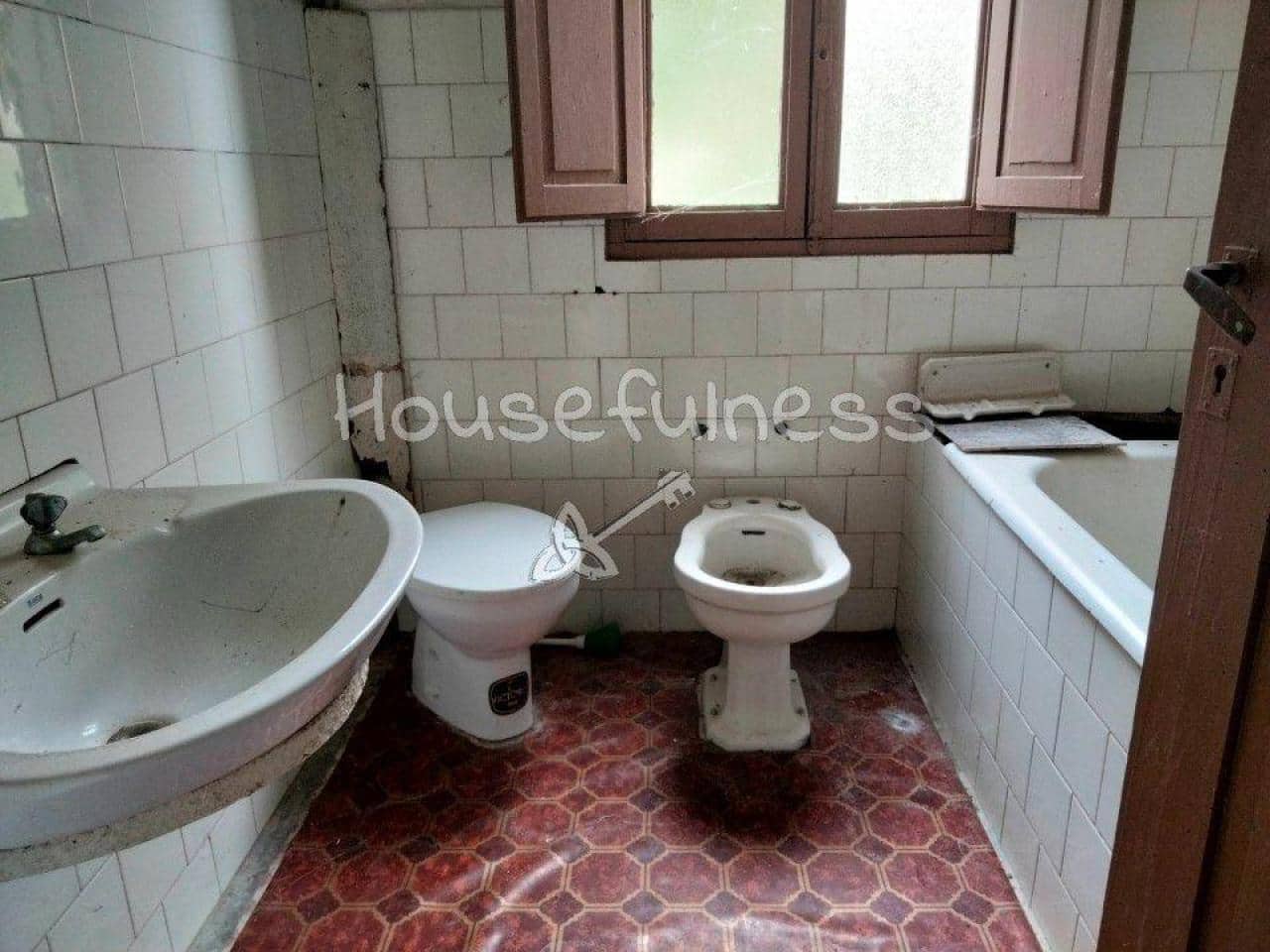 8 sypialnia Willa na sprzedaż w San Sadurnino z garażem - 159 000 € (Ref: 9570408)