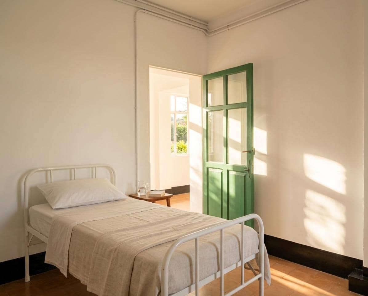 8 slaapkamer Villa te koop in San Sadurnino met garage - € 150.000 (Ref: 9570408)