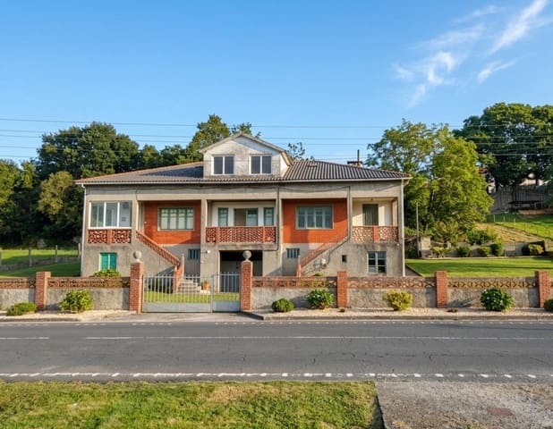 Chalet de 8 habitaciones en San Sadurniño en venta con garaje - 150.000 € (Ref: 9570408)