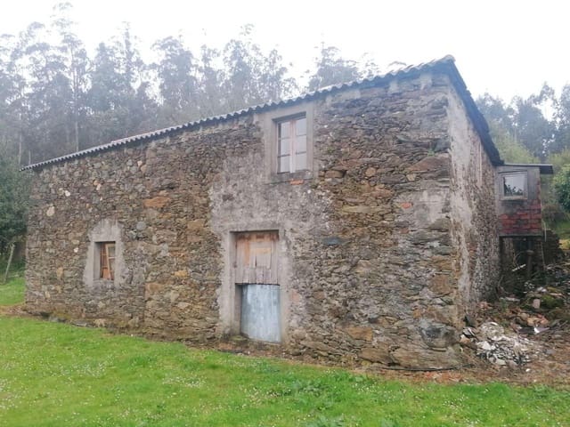 4 slaapkamer Finca/Landhuis te koop in Cerdido - € 138.000 (Ref: 9570409)