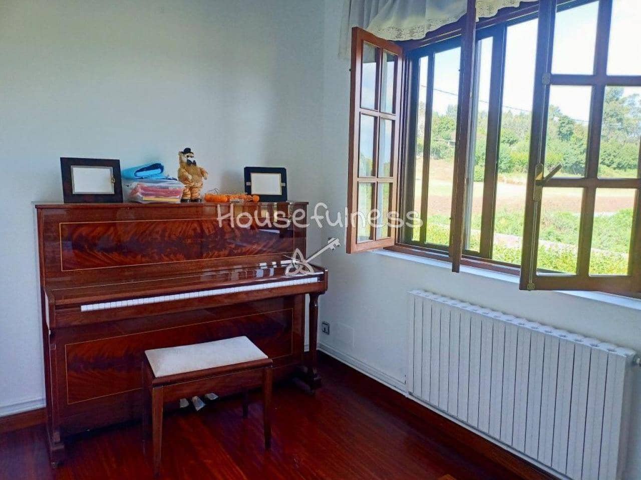 5 camera da letto Villa in vendita in Ferrol con garage - 450.000 € (Rif: 9570411)
