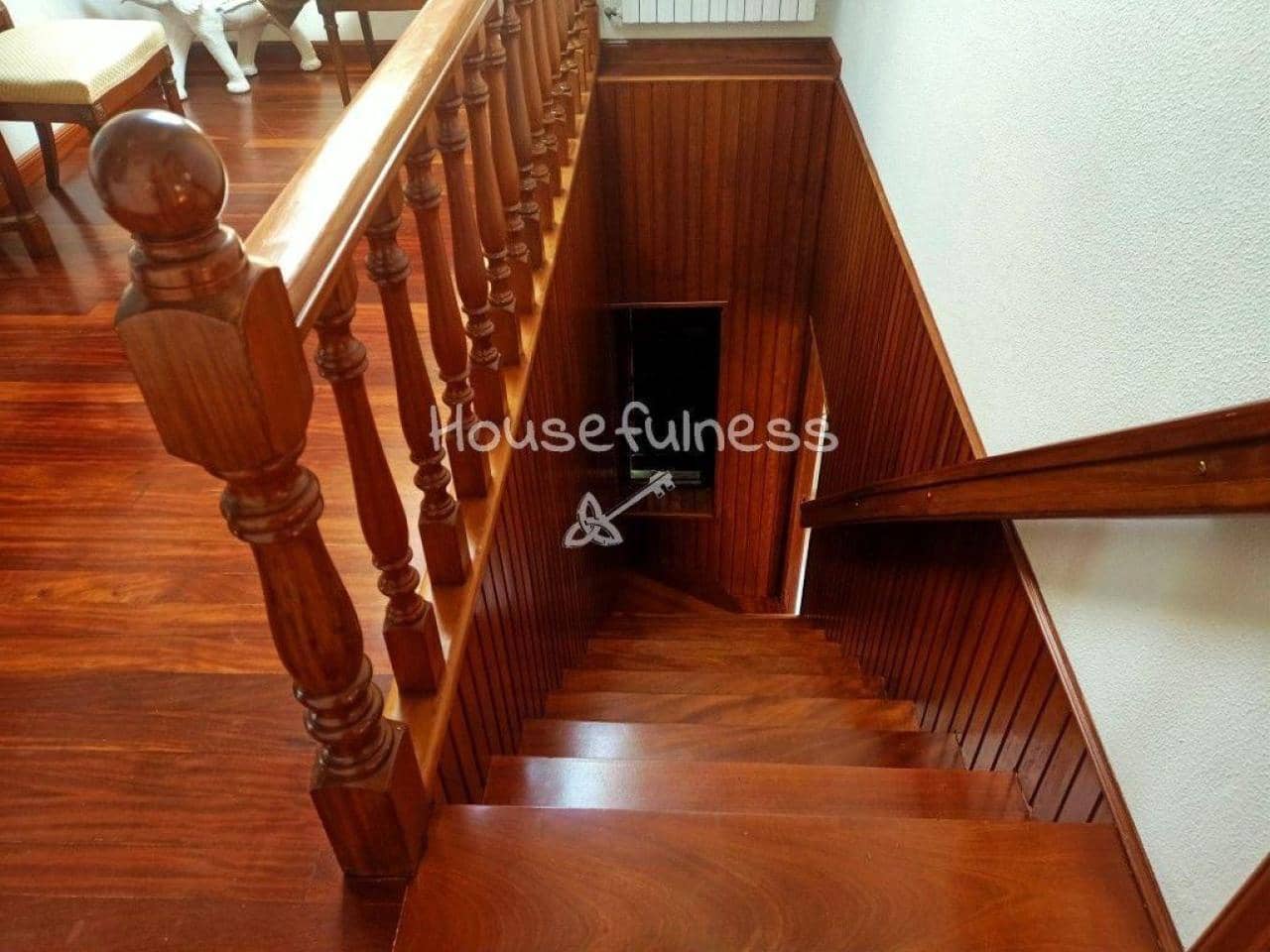 5 camera da letto Villa in vendita in Ferrol con garage - 450.000 € (Rif: 9570411)