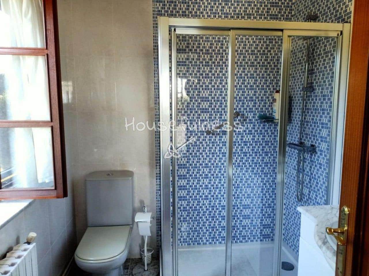 5 camera da letto Villa in vendita in Ferrol con garage - 450.000 € (Rif: 9570411)